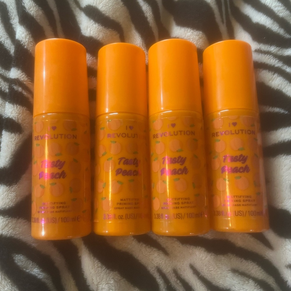 Revolution Tasty Peach primer Spray - Vibrant Orange set of 4